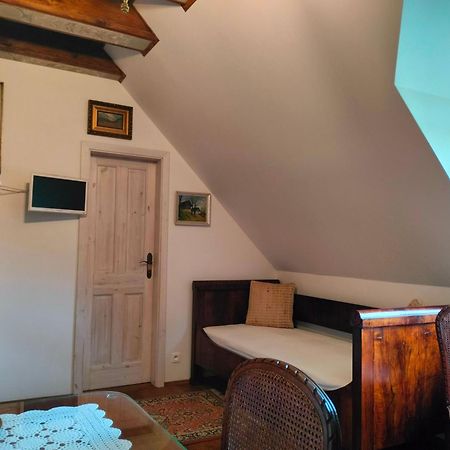 Ferienwohnung Castle Kastiel Kotešová Exterior foto